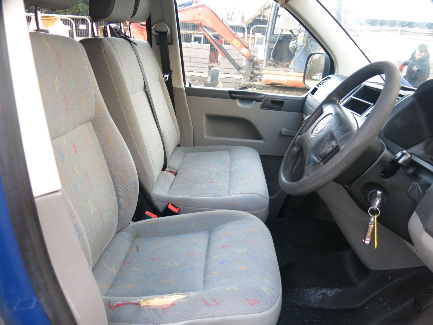 Volkswagen Transporter T5 1.9 TDI 102BHP Panel Van – NO VAT | Tailgate | T30 Model - Thumbnail 4