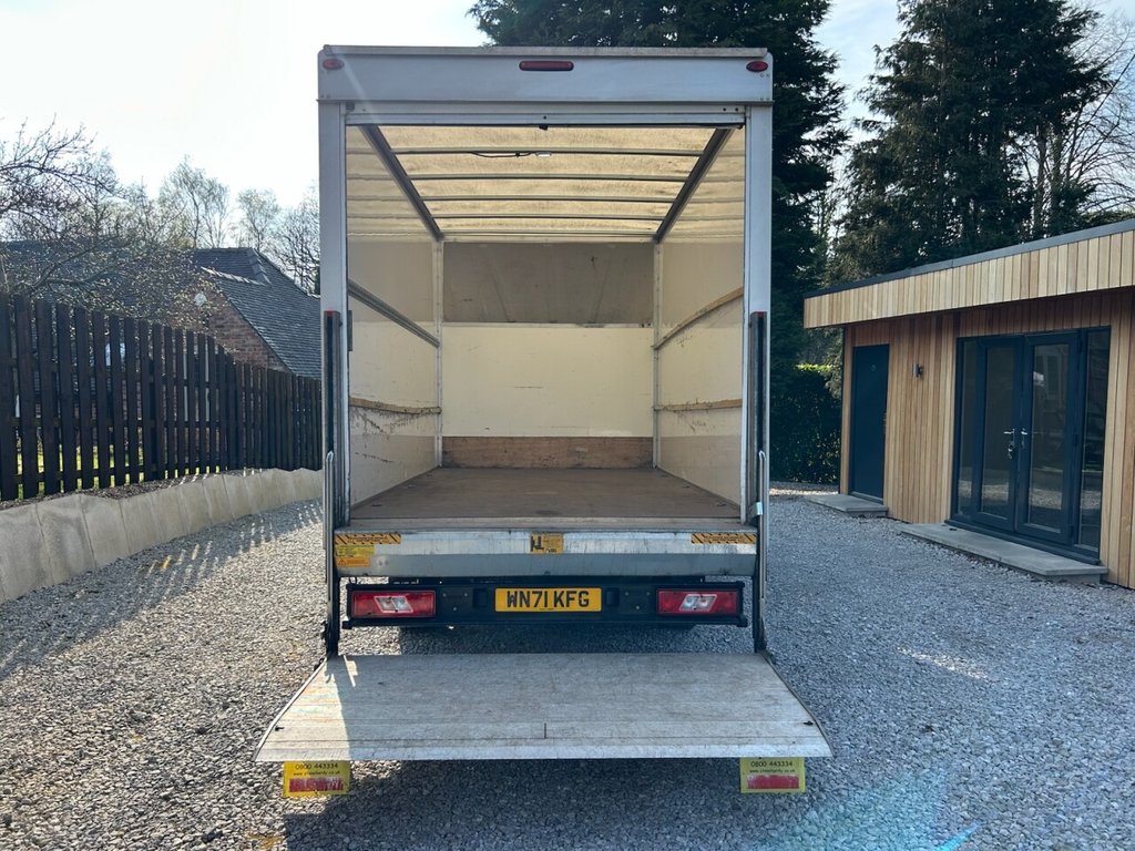 FORD TRANSIT 2.0 350 EcoBlue HDT Leader Chassis Cab 2dr Diesel Manual - Thumbnail 10