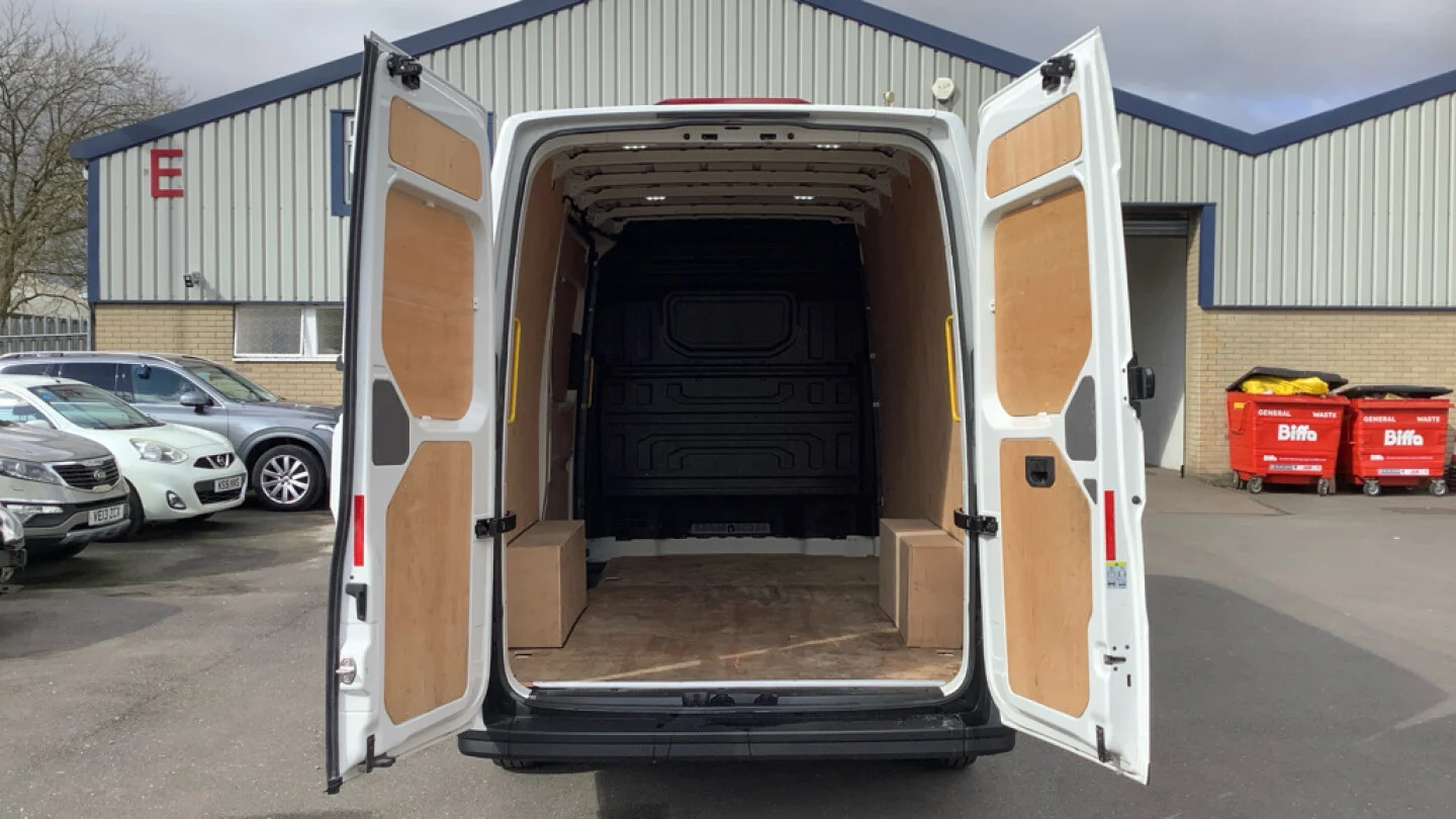 2023 MAN TGE 3.140 Lion XS – Medium Roof, Standard Wheelbase – Euro 6 - Thumbnail 2