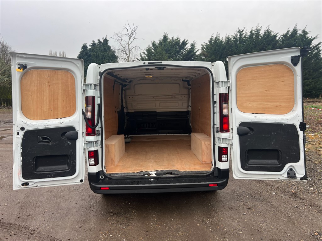 Renault Trafic LL30 Business Plus Energy dCi ā Long Wheelbase (LWB) Panel Van - Thumbnail 7