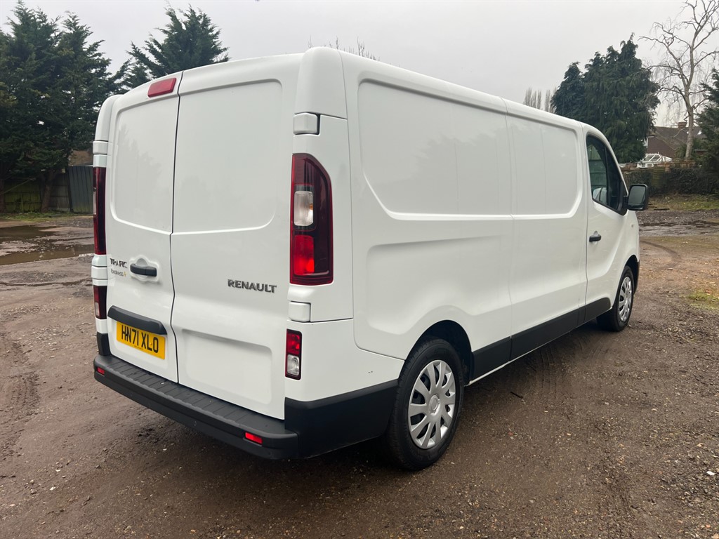 Renault Trafic LL30 Business Plus Energy dCi ā Long Wheelbase (LWB) Panel Van - Thumbnail 3
