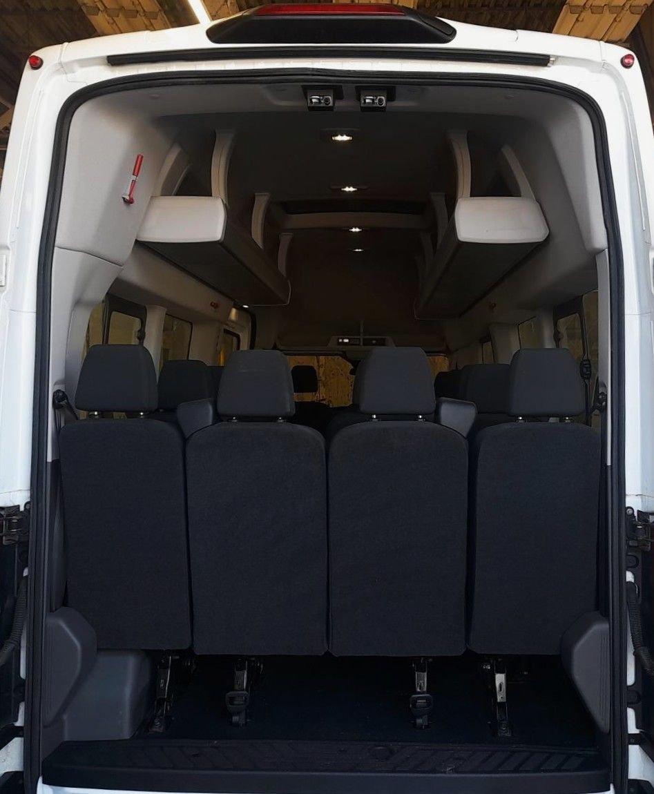 2020 Ford Transit 460 EcoBlue Trend 2.0 TDCi L4 H3 Minibus ā 17 Seats | Euro 6 | DRW | Air Con | ULEZ Compliant - Thumbnail 2
