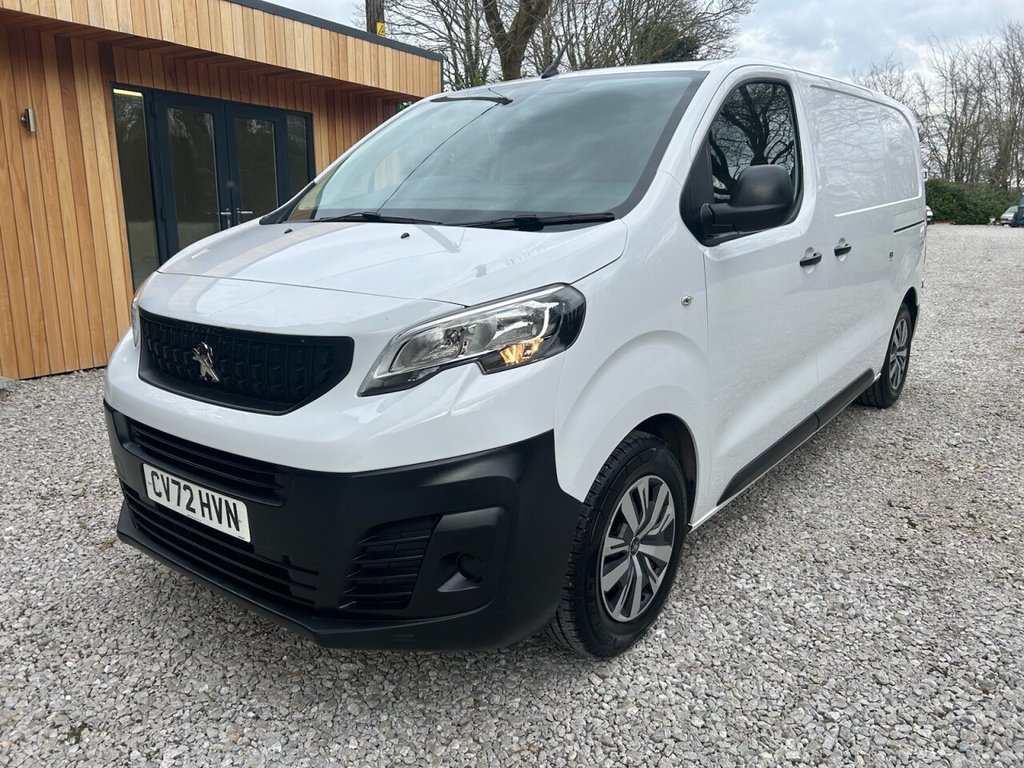 2022 (72) Peugeot Expert 1.5 BlueHDi Professional Premium 1000 MWB – Euro 6 | Air Con | CarPlay | Twin Side Doors | 30K Miles