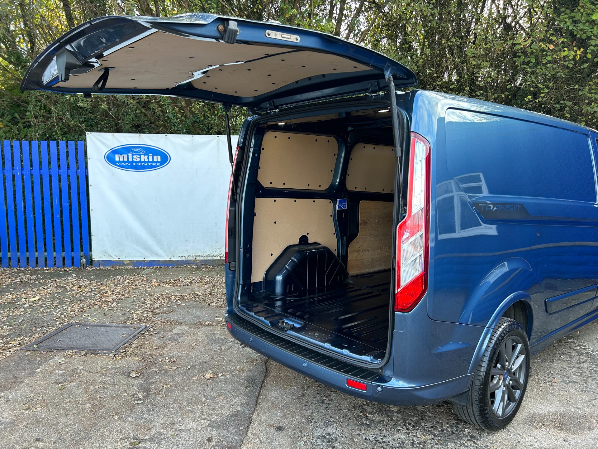 Ford Transit Custom - Thumbnail 2