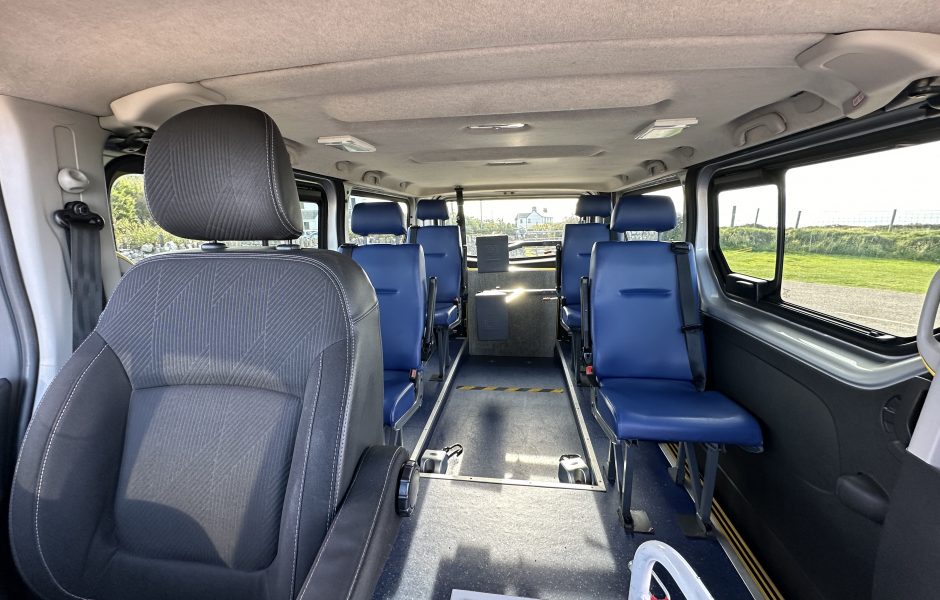 2018 Renault Trafic LL29 ENERGY dCi 125 Sport Nav (Wheelchair Adapted) - Thumbnail 10