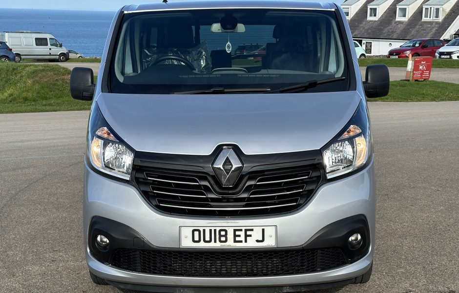 2018 Renault Trafic LL29 ENERGY dCi 125 Sport Nav (Wheelchair Adapted) - Thumbnail 5