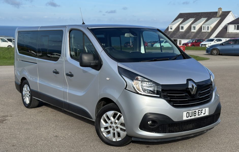 2018 Renault Trafic LL29 ENERGY dCi 125 Sport Nav (Wheelchair Adapted) - Thumbnail 4