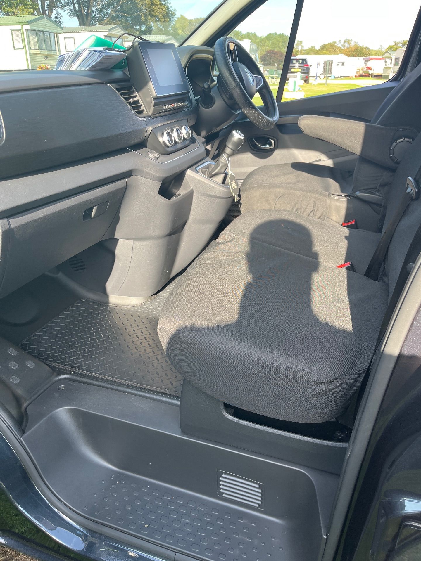 Long wheelbase crew van extra sport