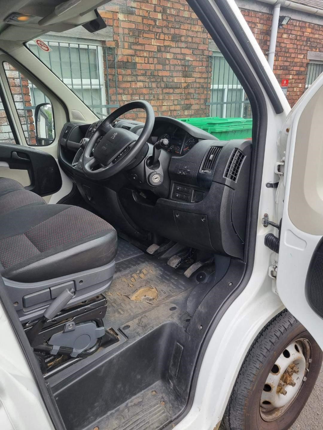 2015 Peugeot Boxer 2.2 HDi LWB Low Loader Luton - Thumbnail 4
