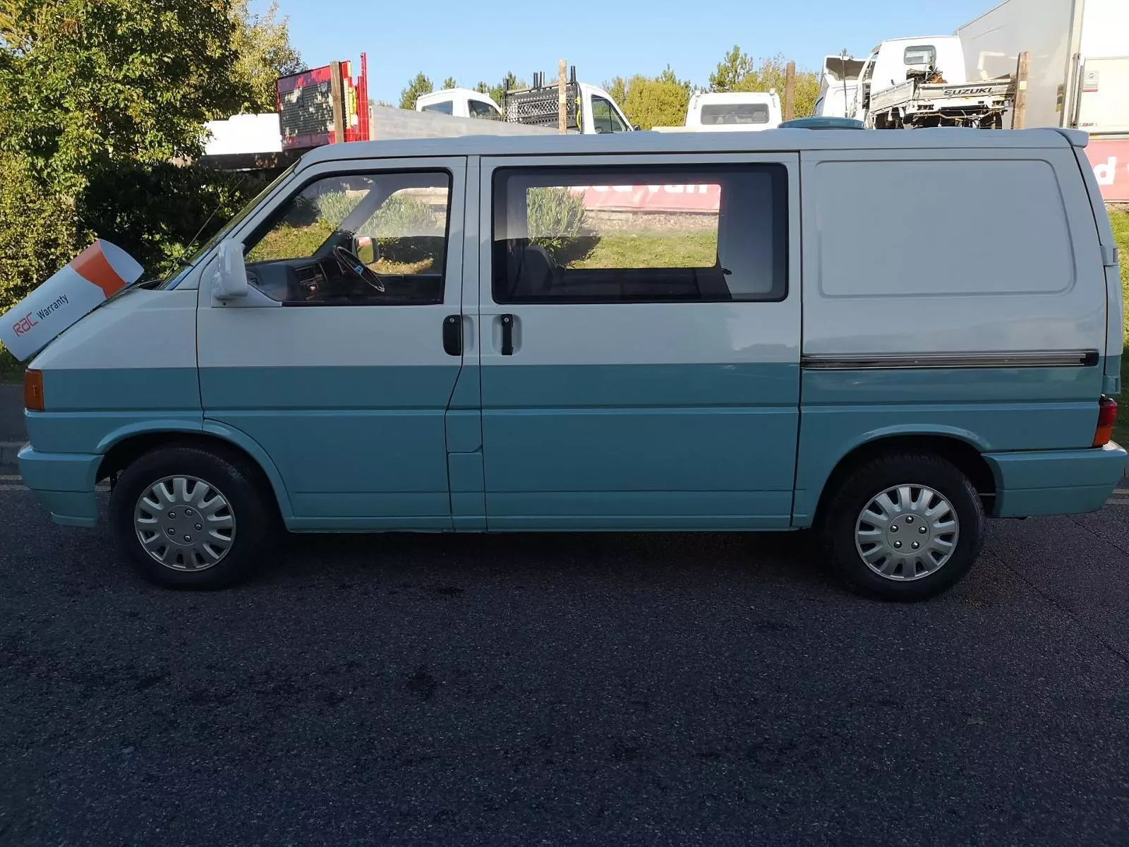 1996 Volkswagen Transporter Caravelle T4 2.0L Petrol (7 Seats - Camper Ready) - Thumbnail 6