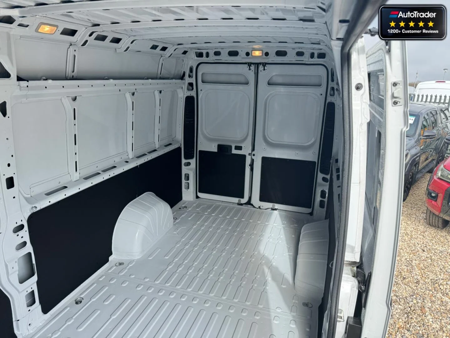 2024 Vauxhall Movano XLWB L4H2 F3500 Heavy Prime β 2.2L Diesel | Euro 6 | 140 BHP | Air Con | ULEZ Compliant | Just 150 Miles - Thumbnail 8