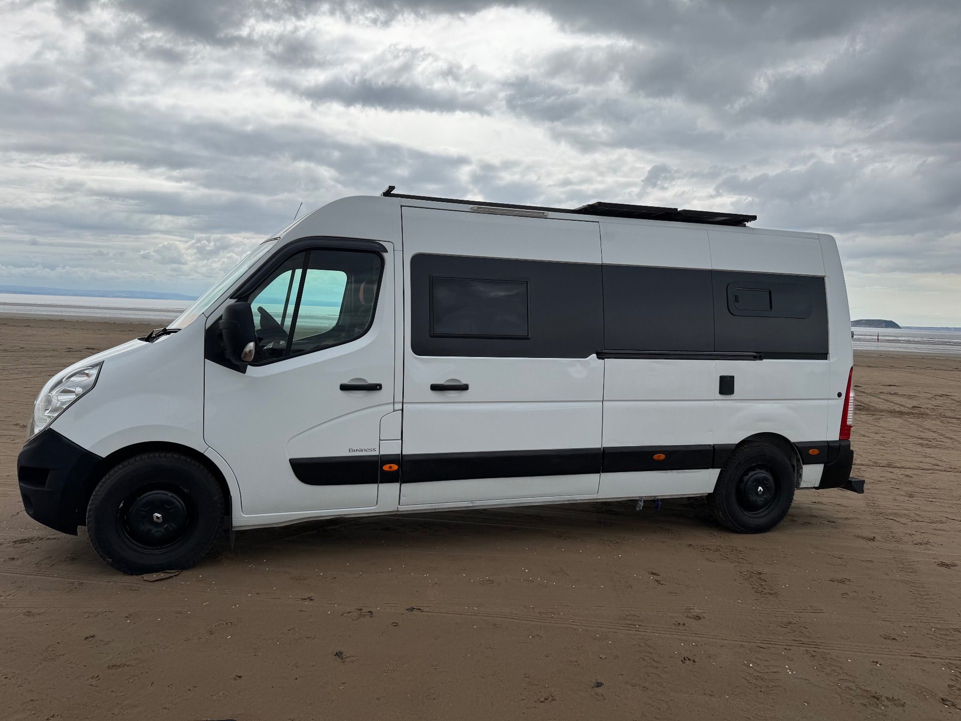 Renault Master 2017 Campervan - Brand new conversion