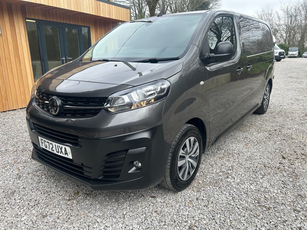 2023 Vauxhall Vivaro 1.5 Turbo D 2700 Dynamic L1 H1 Panel Van – Euro 6 | Air Con | Apple CarPlay | Rear Sensors | Steel Shelving