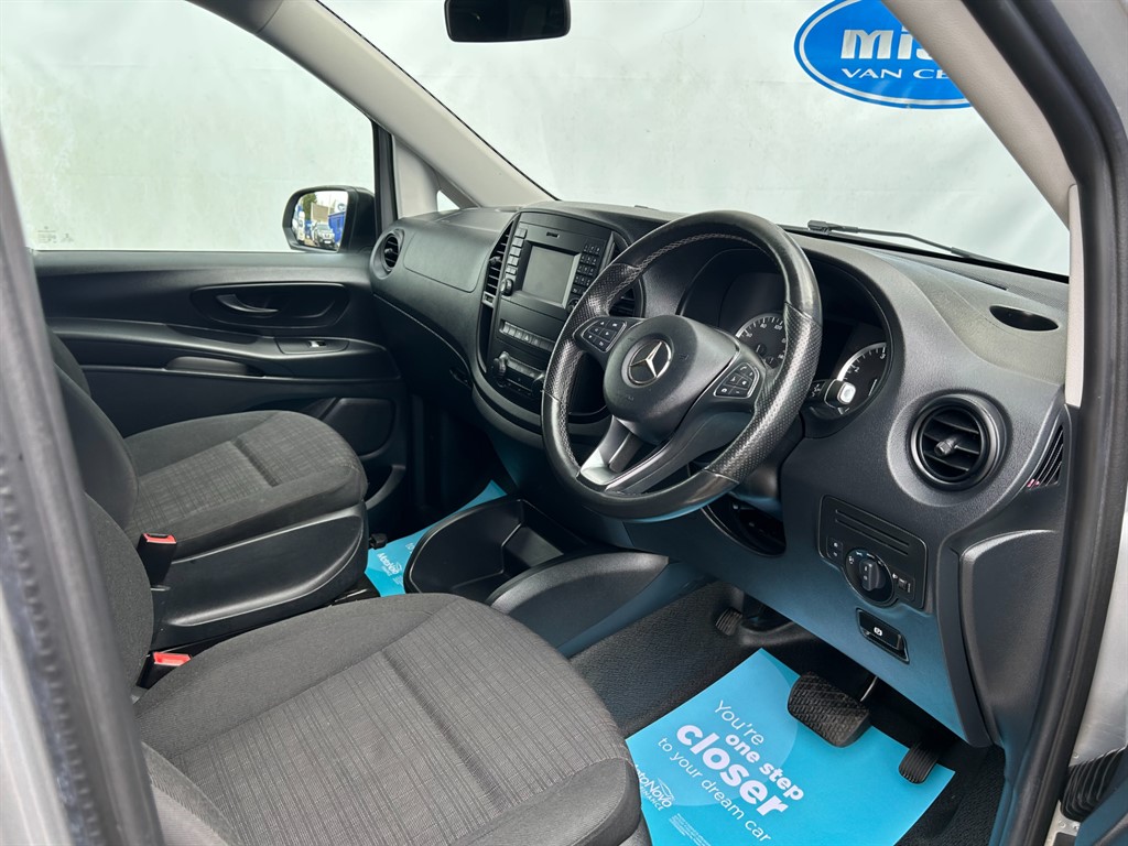Mercedes Vito 116CDI Sport Auto – Premium 5-Seater Crew Van with Only 84k Miles - Thumbnail 3