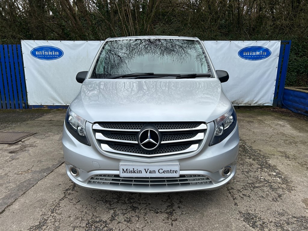 Mercedes Vito 116CDI Sport Auto – Premium 5-Seater Crew Van with Only 84k Miles - Thumbnail 2