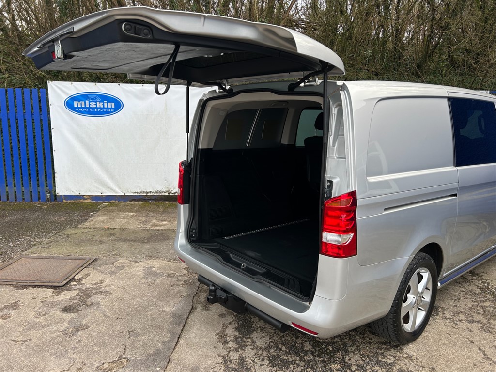Mercedes Vito 116CDI Sport Auto – Premium 5-Seater Crew Van with Only 84k Miles - Thumbnail 8
