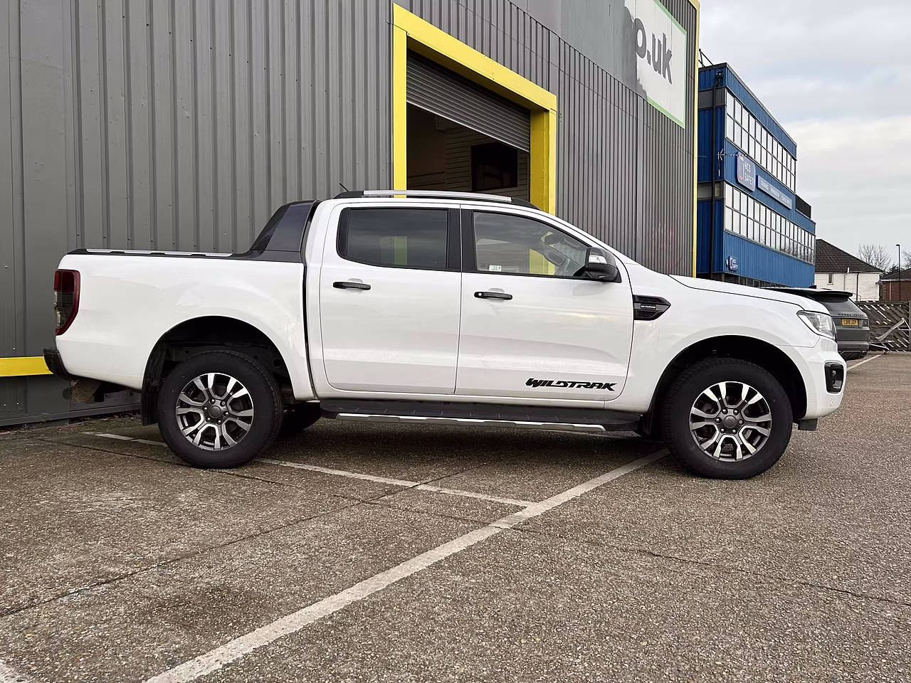 Ford Ranger EcoBlue Wildtrak EURO 6 - AIRCON - 210 BHP - Thumbnail 2