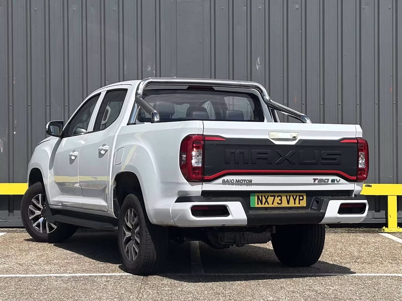 MAXUS T90EV Elite FULLY ELECTRIC PICK UP - Thumbnail 6