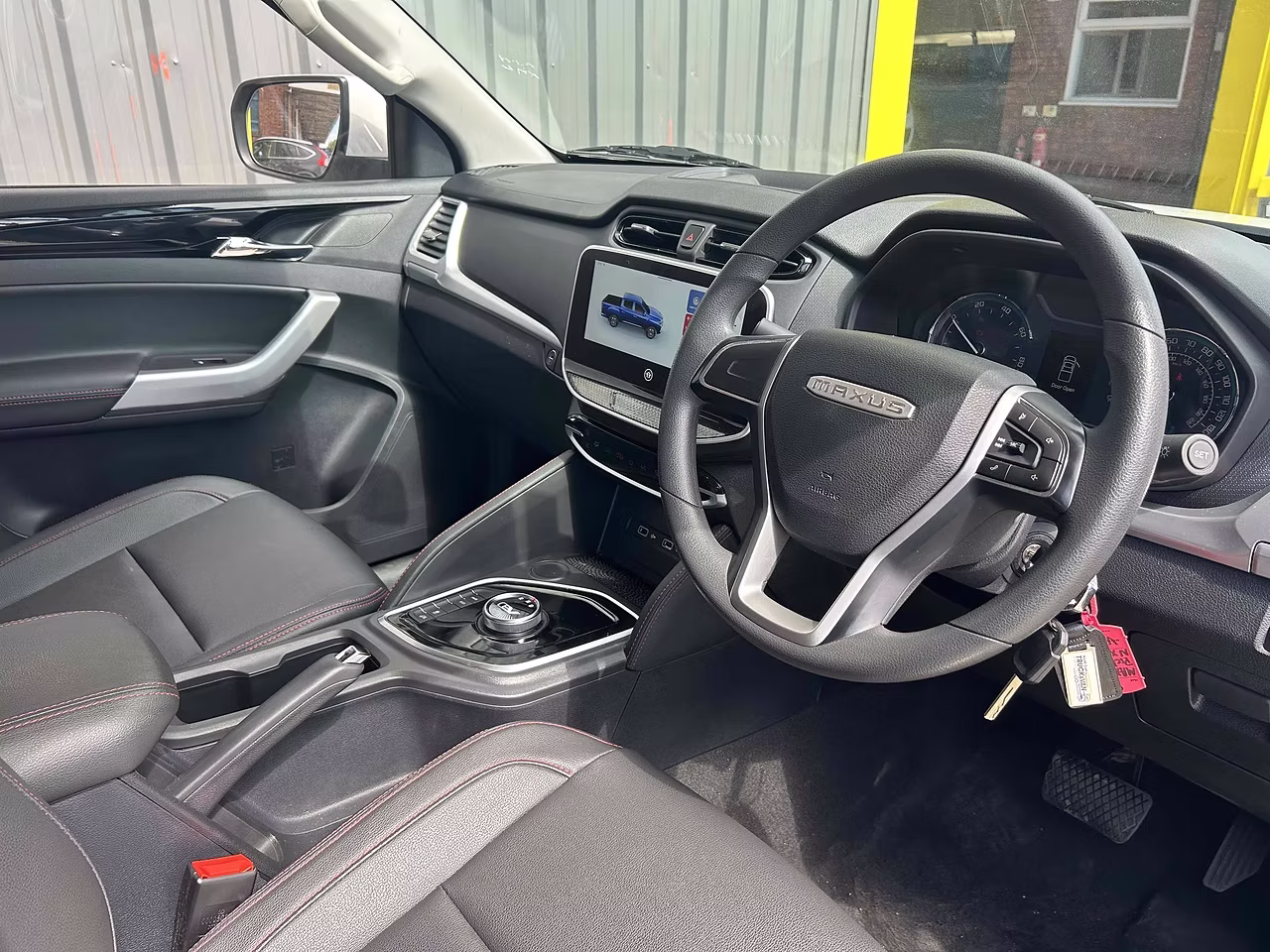 MAXUS T90EV Elite FULLY ELECTRIC PICK UP - Thumbnail 9