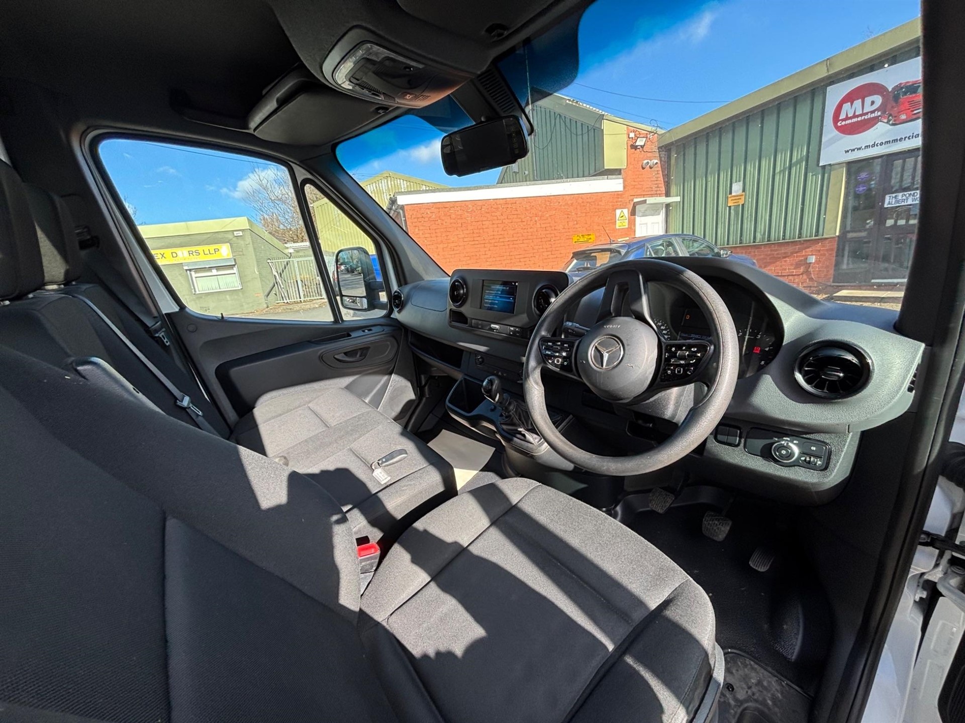 2022 Mercedes-Benz Sprinter 2.0 315 CDI L3 H2 Premium Dropside Van (150BHP) - Thumbnail 7