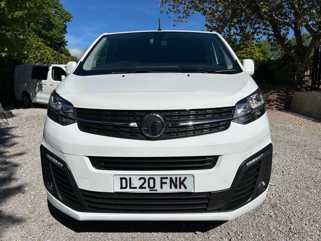 VAUXHALL VIVARO 1.5 Turbo D 2900 Sportive Panel Van 5dr Diesel Manual - Thumbnail 7