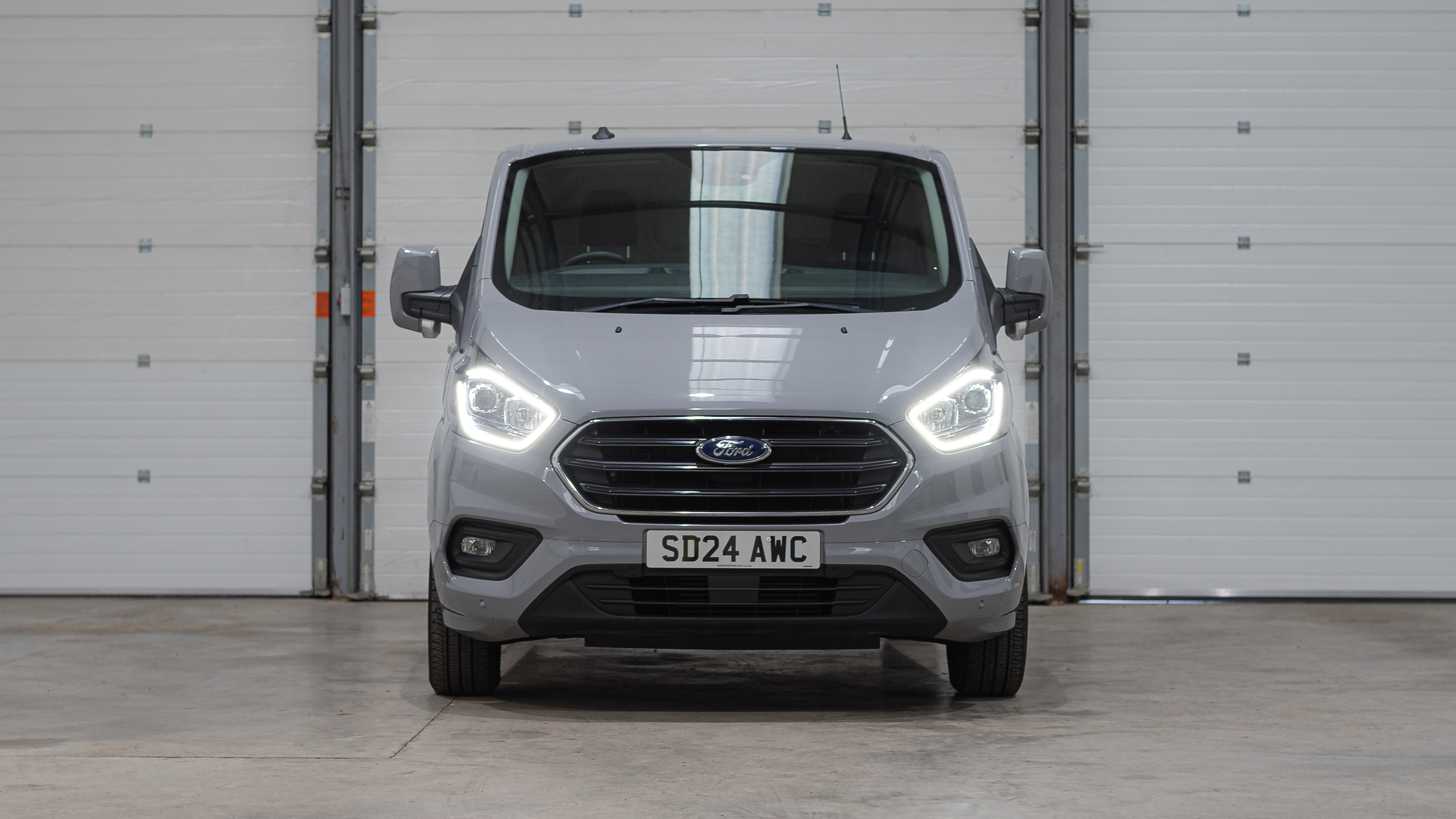 FORD TRANSIT CUSTOM - Thumbnail 7