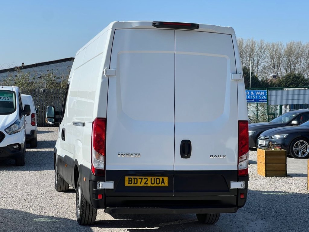 2023 Iveco Daily 2.3D HPI 35S | MWB | High Roof | Euro 6 | 136PS | Manual - Thumbnail 3