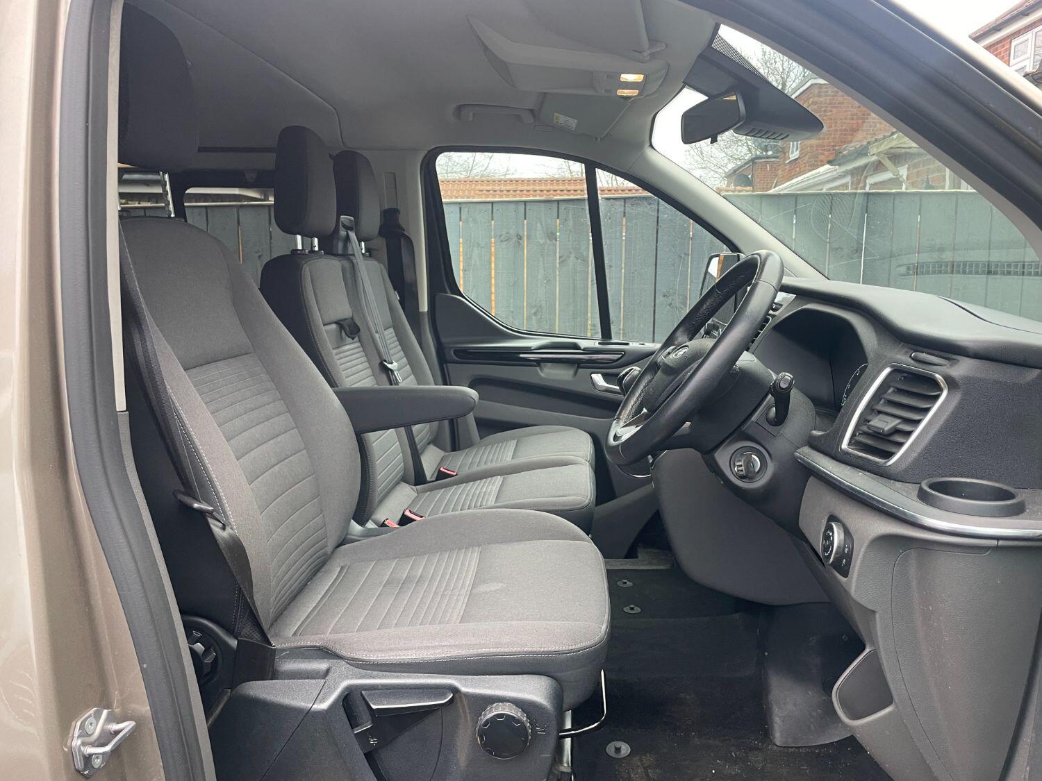 2019 Ford Tourneo Custom 2.0 TDCi 310 Titanium – 6 Seat Wheelchair Accessible Vehicle – Euro 6 – ULEZ Compliant - Thumbnail 8