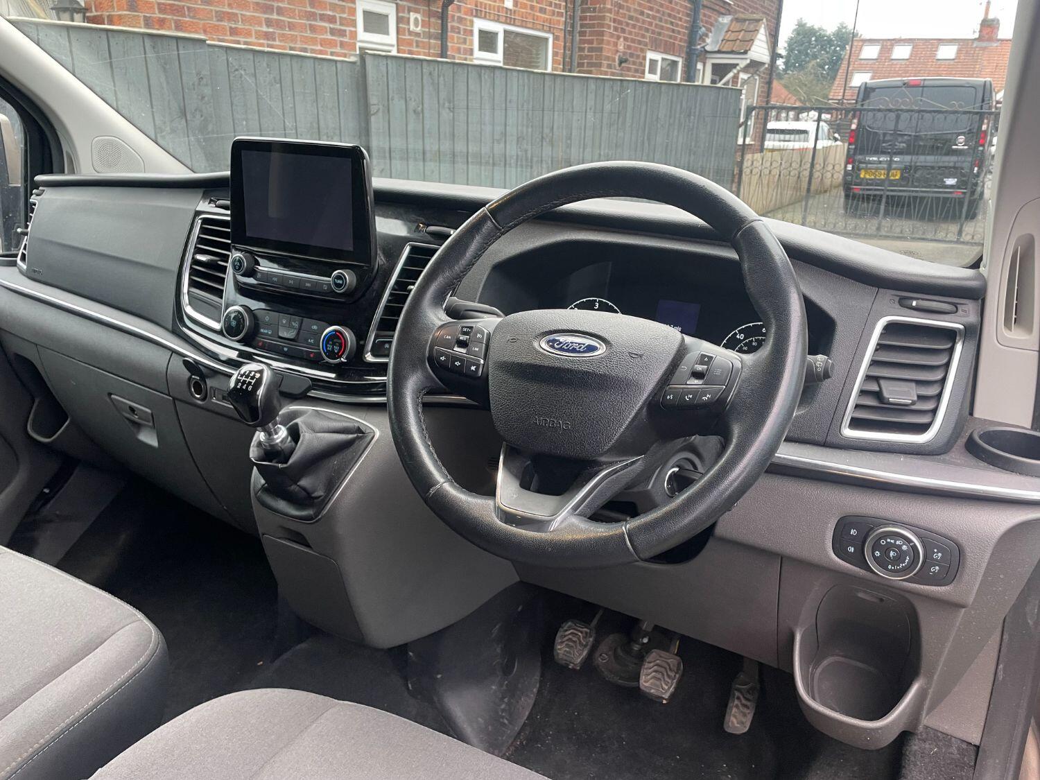 2019 Ford Tourneo Custom 2.0 TDCi 310 Titanium – 6 Seat Wheelchair Accessible Vehicle – Euro 6 – ULEZ Compliant - Thumbnail 4