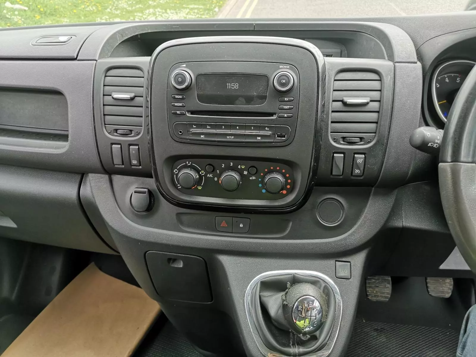 2016 Vauxhall Vivaro 1.6 BiTurbo LWB Sportive – Euro 6 – ULEZ Compliant – No VAT - Thumbnail 3