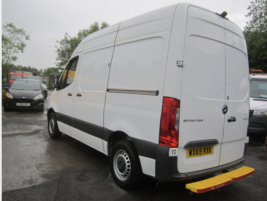 Mercedes Sprinter 314 CDI L1 SWB High Roof (Euro 6) - Thumbnail 3