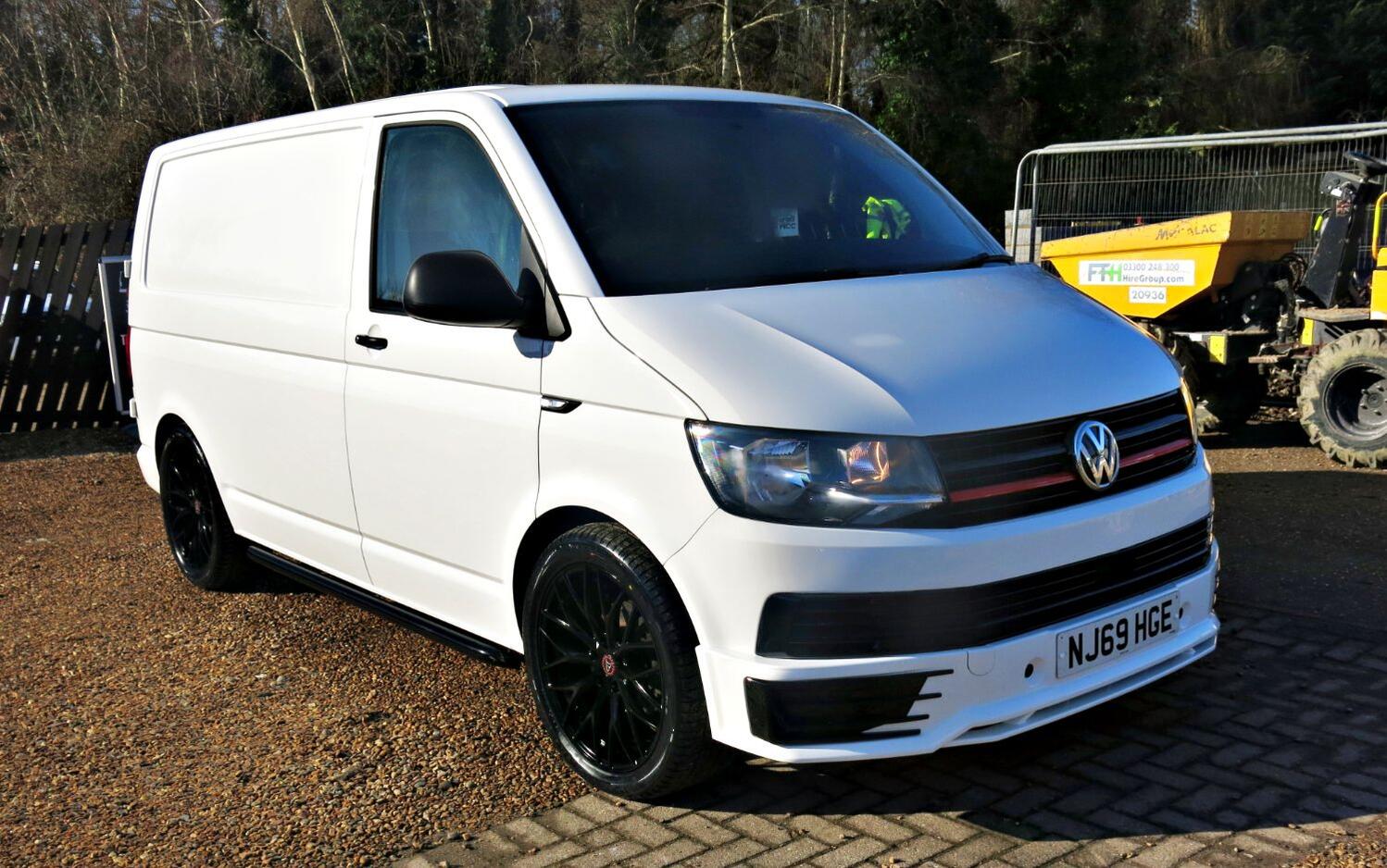 2019 Volkswagen Transporter T6 T28 2.0 TDI 102HP SWB Panel Van – Sportline Styling | Euro 6 | Air Con | +VAT