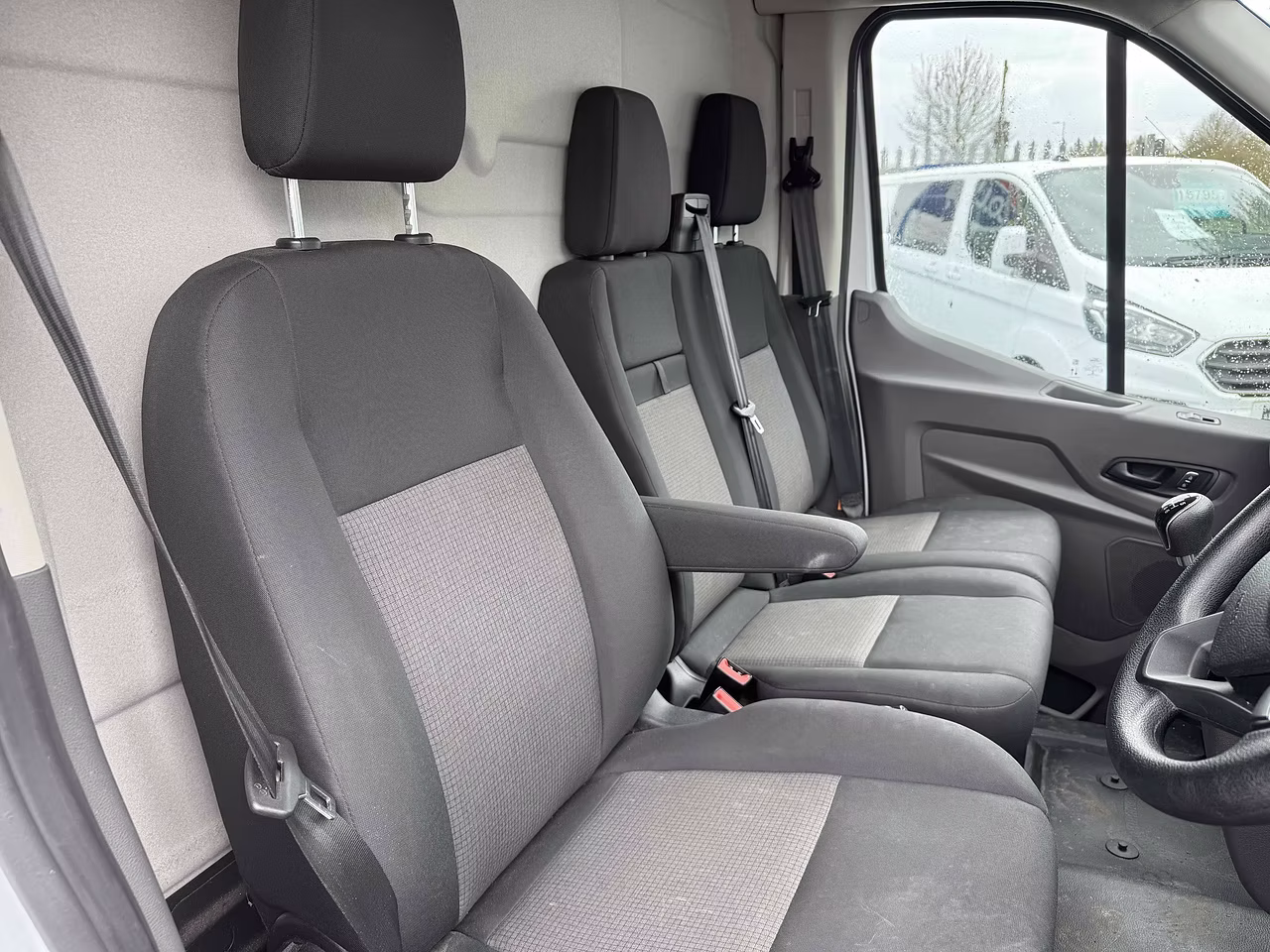 Ford Transit 350 EcoBlue Leader EURO 6 - LWB / HR - L3H3 - AIR CON! - Thumbnail 2