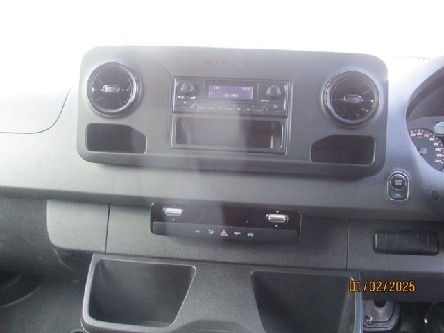 2021 Mercedes-Benz eSprinter Progressive L2 H2 Electric Panel Van – Automatic, 55kWh, 71 Plate - Thumbnail 9