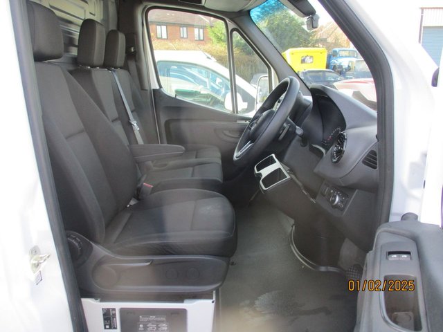 2021 Mercedes-Benz eSprinter Progressive L2 H2 Electric Panel Van – Automatic, 55kWh, 71 Plate - Thumbnail 6