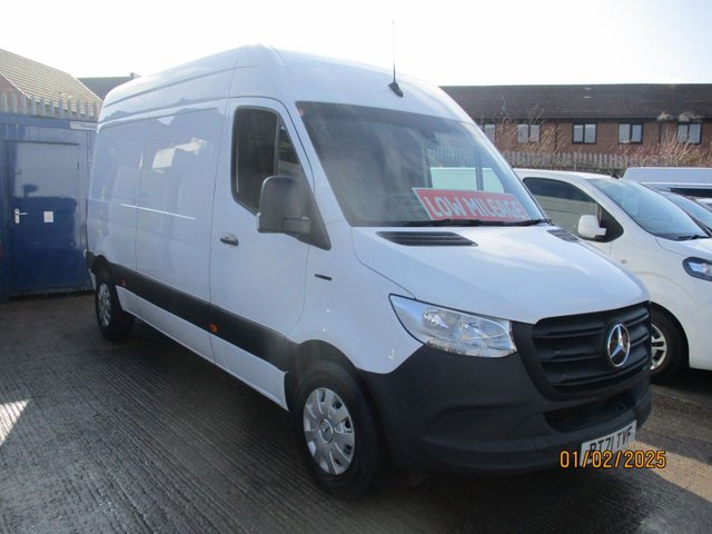 2021 Mercedes-Benz eSprinter Progressive L2 H2 Electric Panel Van – Automatic, 55kWh, 71 Plate - Thumbnail 3