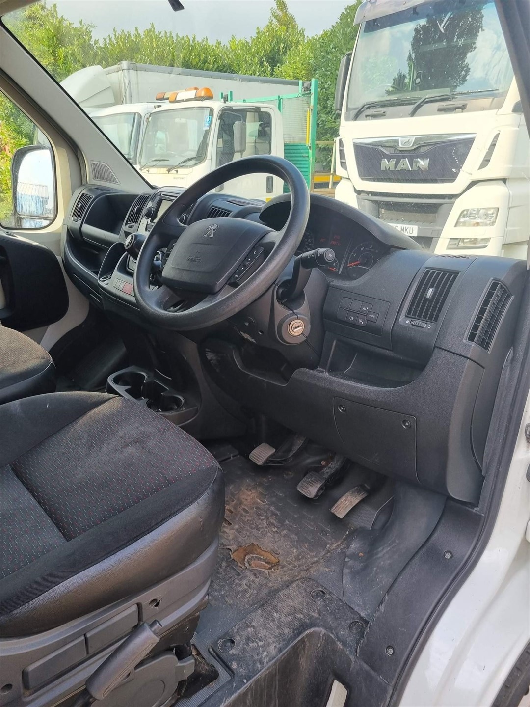 2018 Peugeot Boxer 2.0 BlueHDi 335 Professional L3 H2 (Euro 6) - Thumbnail 5