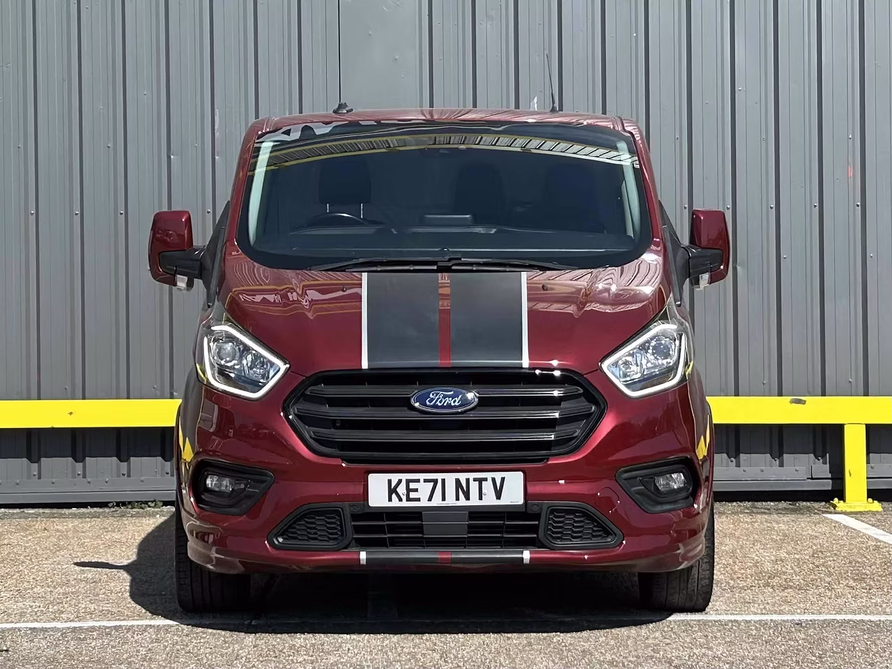 Ford Transit Custom 290 EcoBlue Sport EURO 6 - AUTO - SPORT MODEL - Thumbnail 3
