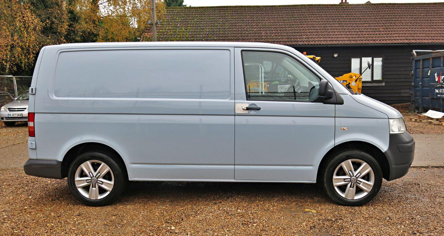 2008 Volkswagen Transporter T5 1.9 TDI SWB Panel Van – No VAT | Pure Grey | 5-Speed Manual - Thumbnail 10