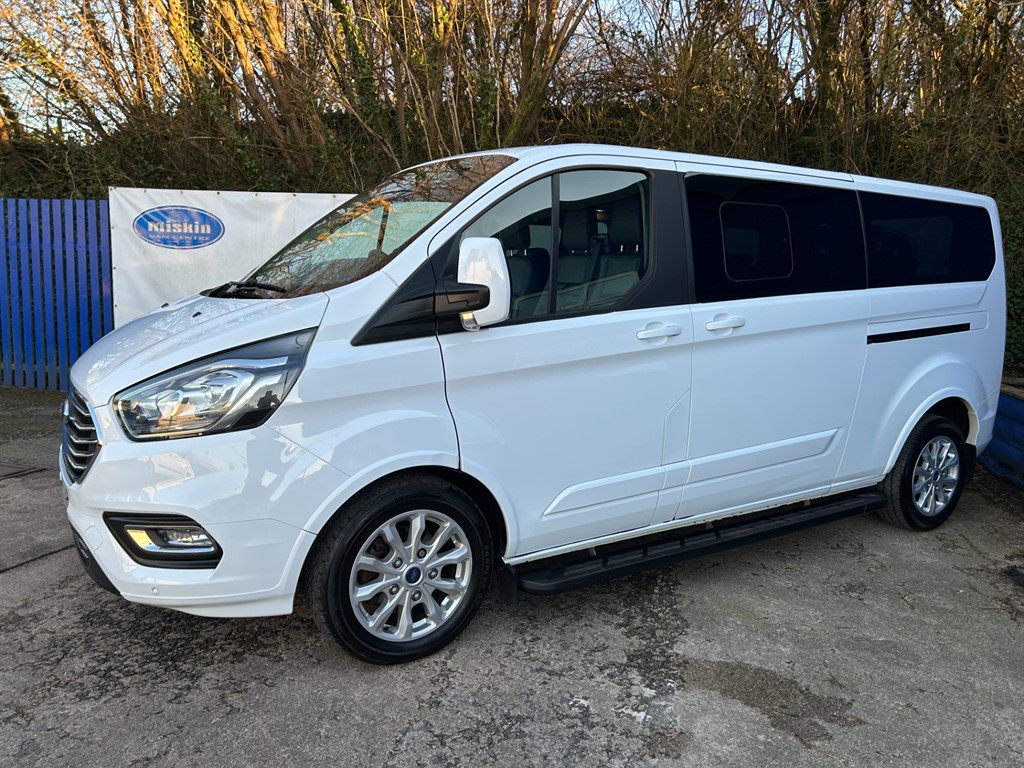 Spacious, Stylish, and Ready for the Road – 2022 Ford Tourneo Custom Titanium Auto 8-Seater
