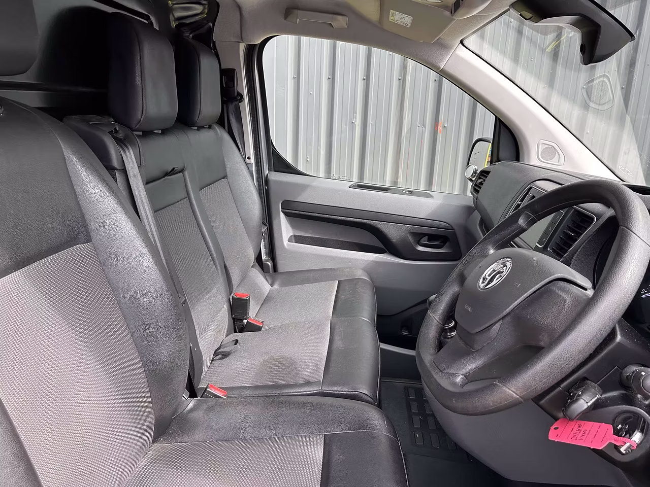 Vauxhall Vivaro 2.0 Turbo D 3100 Sportive Panel Van - Thumbnail 9