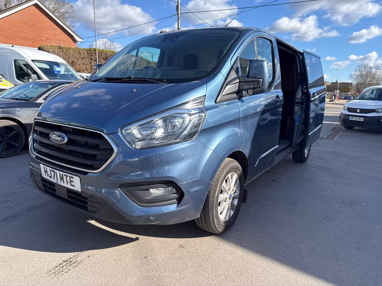Ford Transit Custom 300 EcoBlue Limited LWB - Thumbnail 9