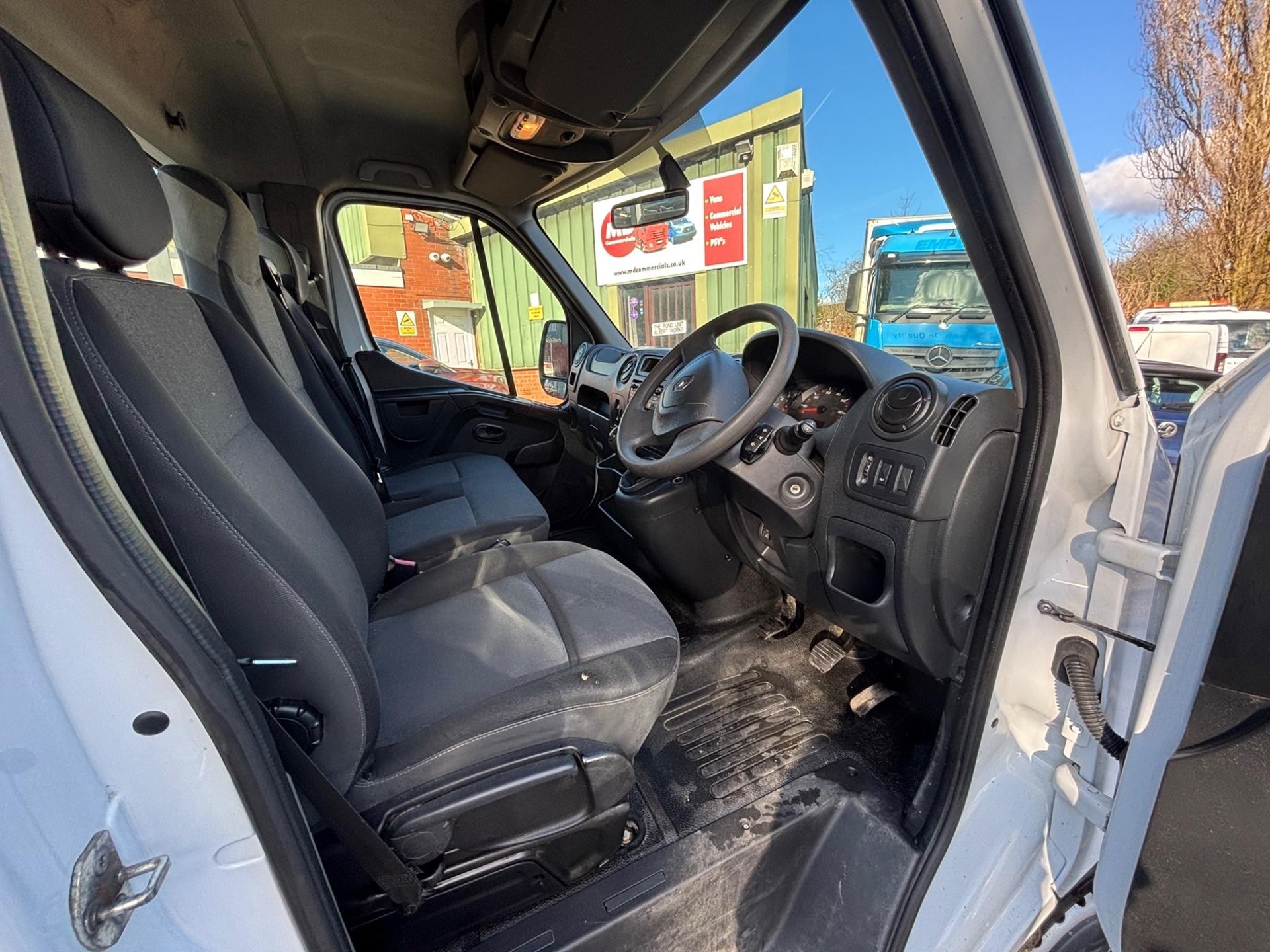 2019 Renault Master 2.3 dCi 35 Business LWB (Euro 6) - Thumbnail 5