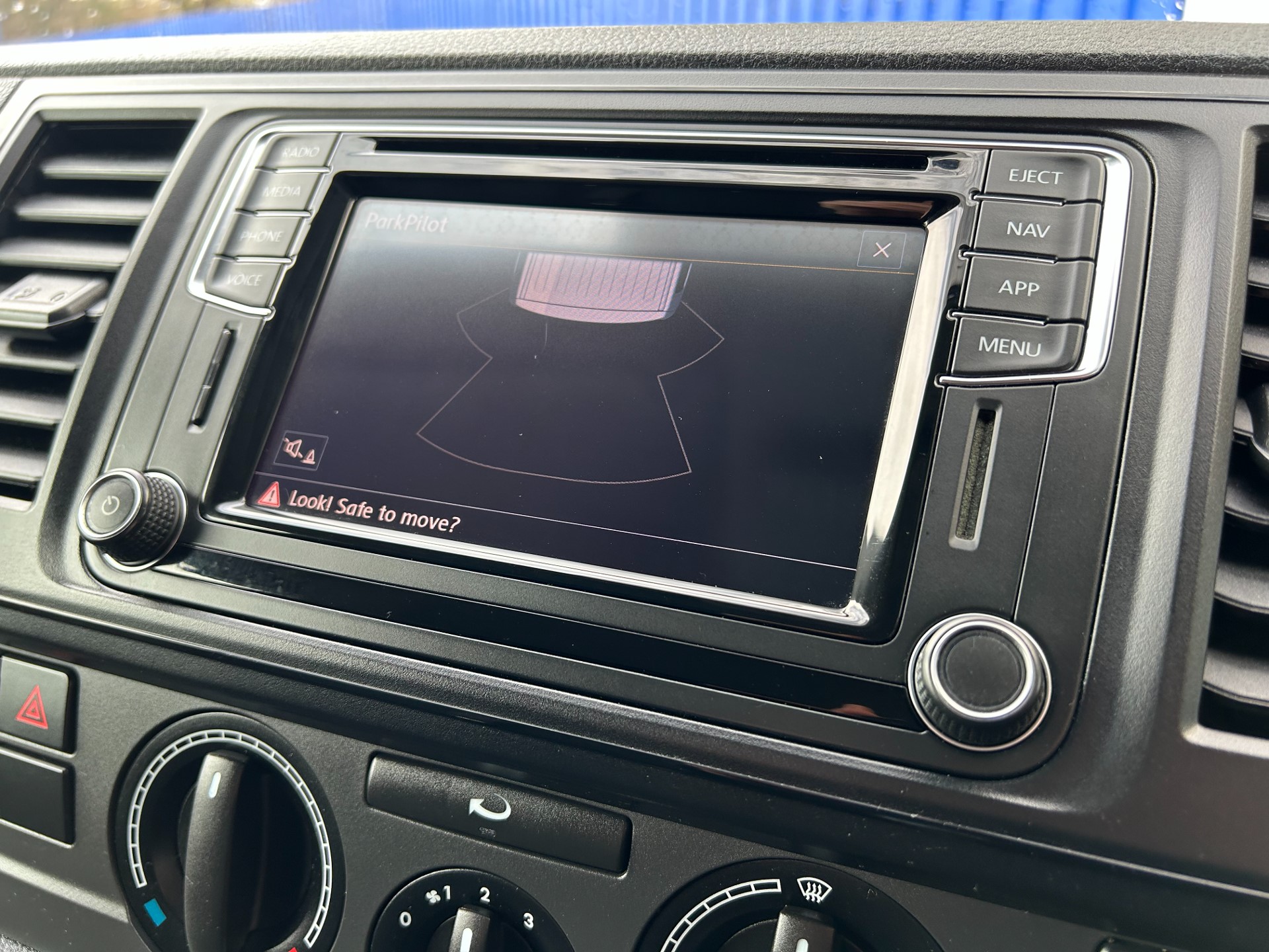 Volkswagen Transporter T6 - Thumbnail 7