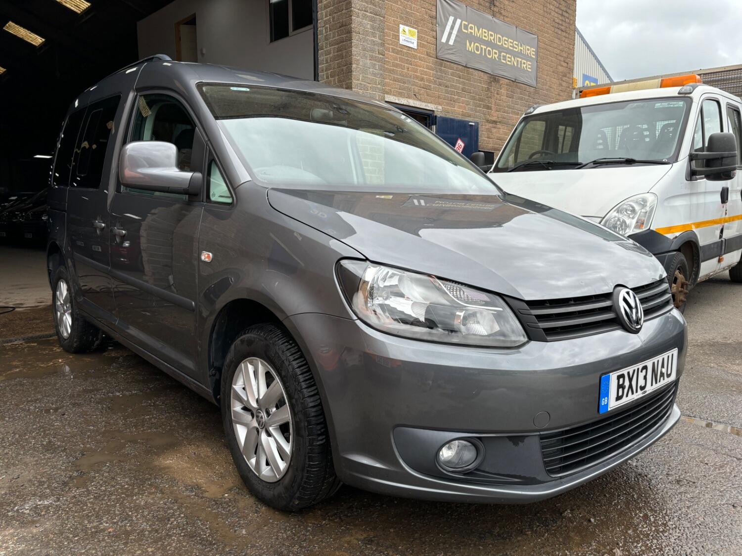 VOLKSWAGEN CADDY Wheelchair Accessible Vehicle AUTO DRIVE