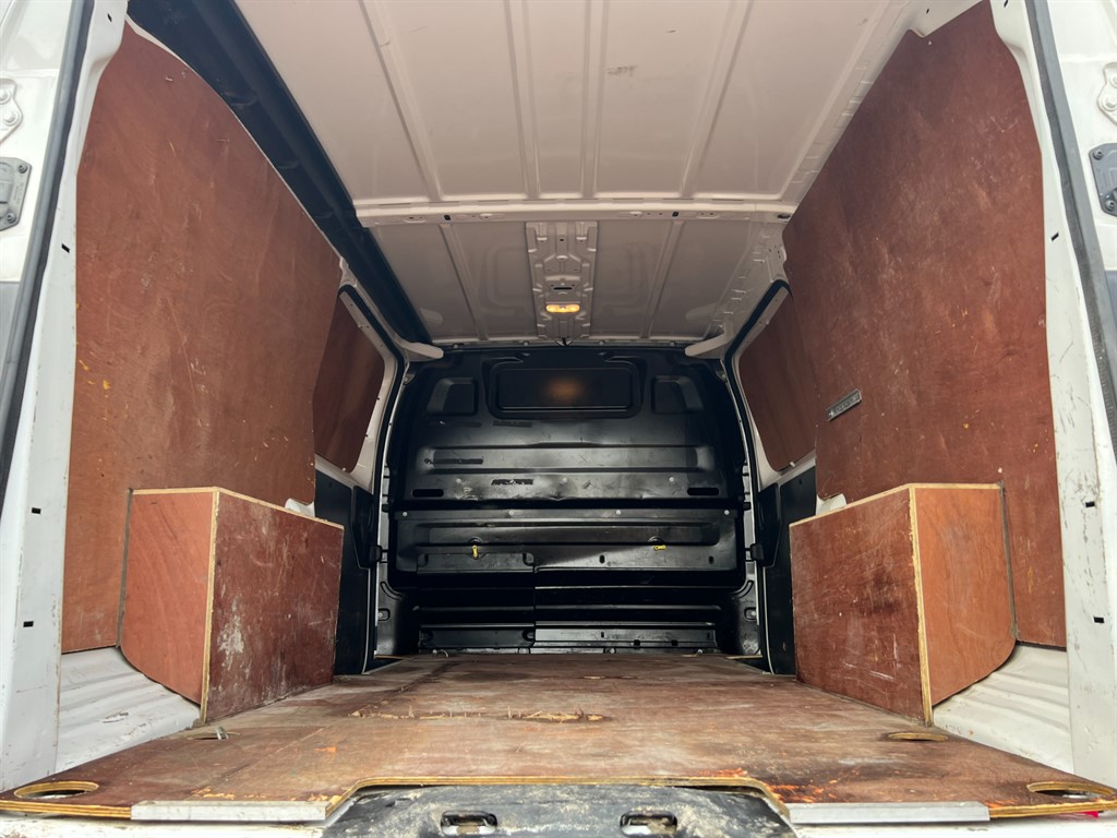 Vauxhall Vivaro L2H1 2900 Sportive S/S – Reliable & Versatile Work Van - Thumbnail 8