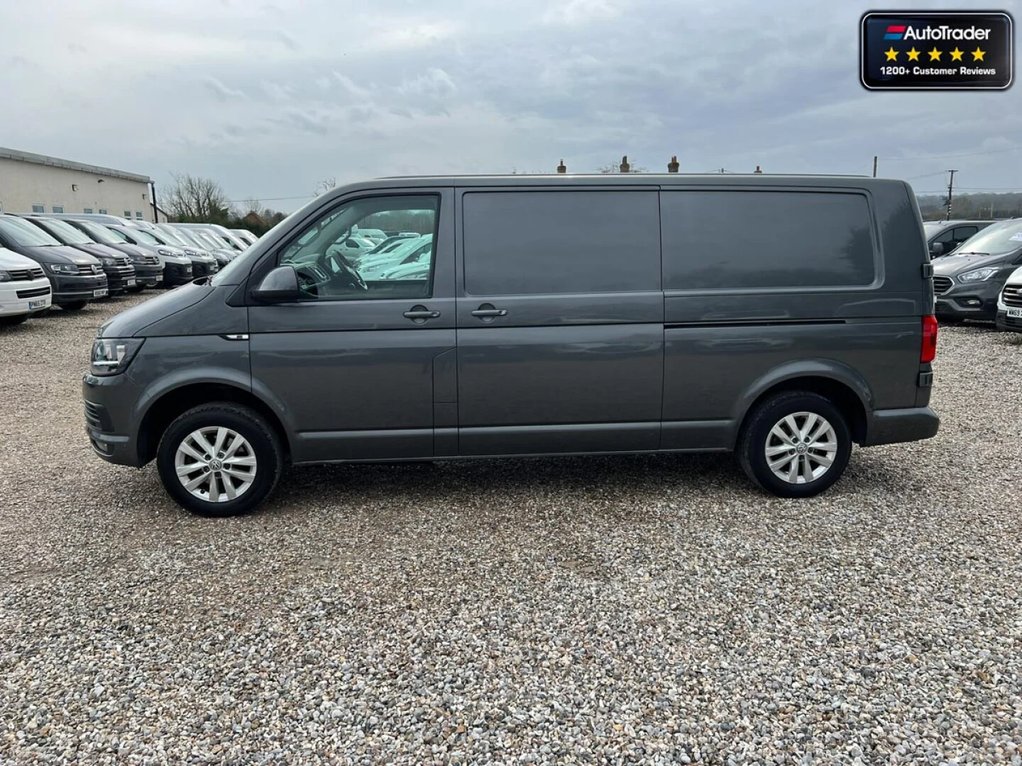 Volkswagen Transporter LWB L2H1 T30 Tdi Highline Alloys Air Cruise Heated Screen EURO 6 NO VAT - Thumbnail 2