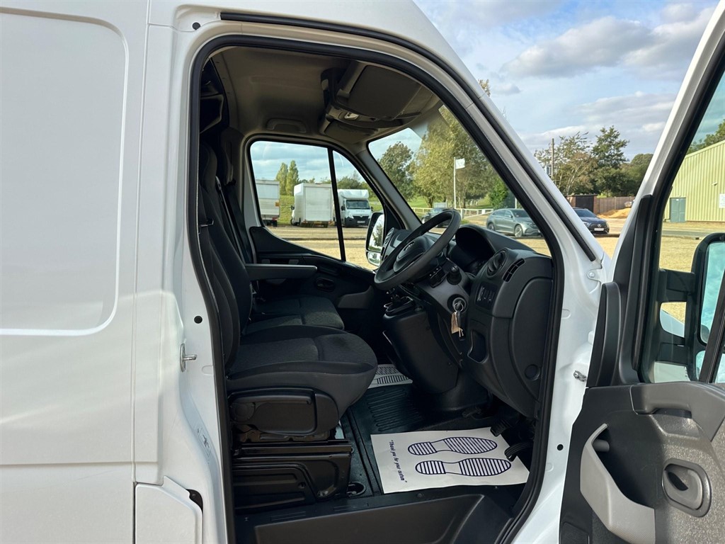 2019 Vauxhall Movano 2.3 CDTi 3500 FWD L3 H2 Euro 6 – NO VAT – Only 39,000 Miles - Thumbnail 2