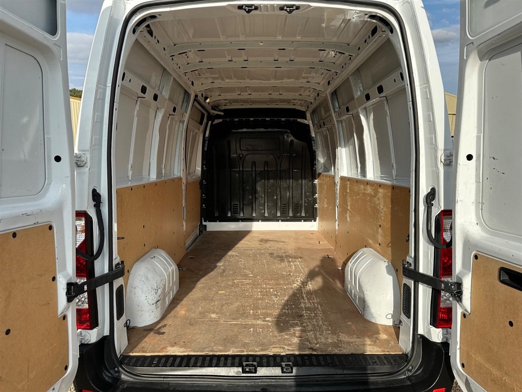 2019 Vauxhall Movano 2.3 CDTi 3500 FWD L3 H2 Euro 6 – NO VAT – Only 39,000 Miles - Thumbnail 4