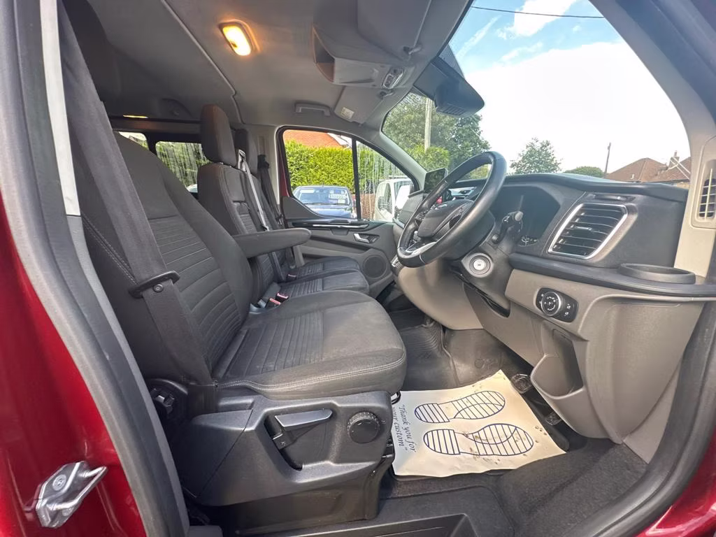 Ford Transit Custom 290 Limited LR DCIV P/V EURO 6 - AUTO - CREW VAN - Thumbnail 6